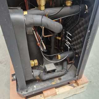 Warmtepomp 6KW GEBRUIKT – INCOMPLEET, Greenpump, Propaan, Antraciet
